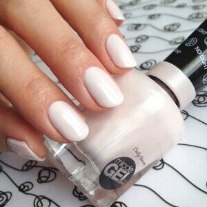 💖3/$15💖 Sally Hansen Miracle Gel Polish *229/430 Creme de la Creme*